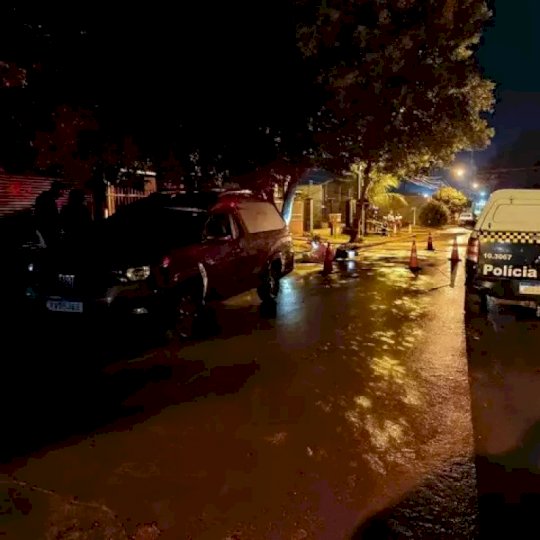 Jovem reduz velocidade em quebra-molas e é assassinado a tiros