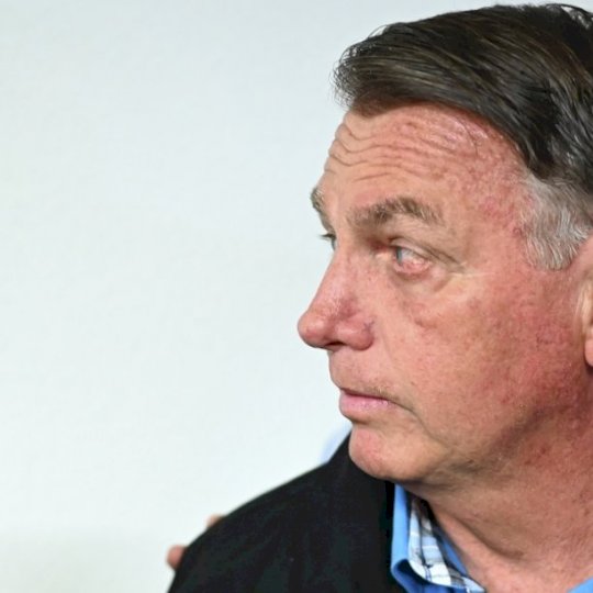 Bolsonaro teve piora no quadro de soluços, diz relatório | Jovem Pan