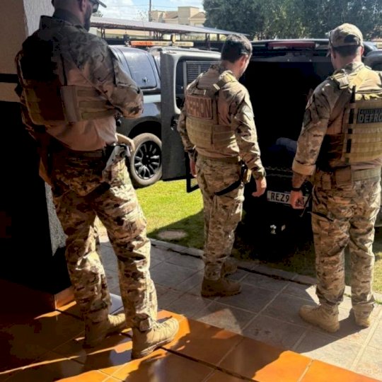 Líder de facção suspeito de espalhar terror em Caarapó é preso e transferido