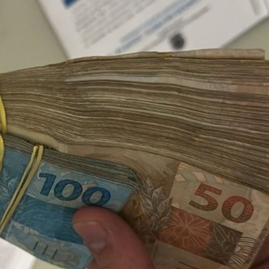 Operação contra lavagem de dinheiro proveniente de jogos de azar cumpre mandado em MS