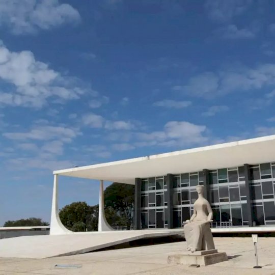 Defesa reforça pedido de manutenção da prisão domiciliar de Bolsonaro