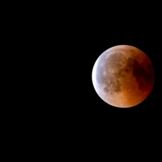 Eclipse lunar: o que se sabe sobre fenômeno que deixará a lua laranja nesta quinta-feira