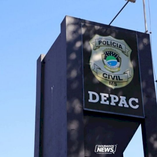 Incêndio destrói palhada de milho e danifica cerca em área rural de Dourados