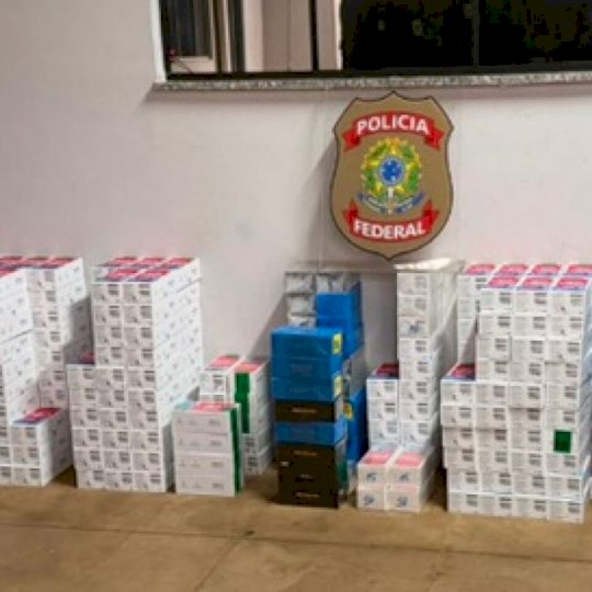 Policial é preso com mais de 650 celulares de origem estrangeira em Ponta Porã