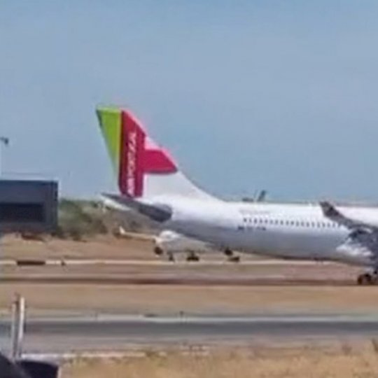 Avião com destino ao Brasil precisa retornar após emergência