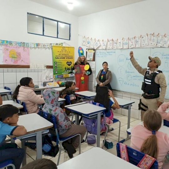 Prefeitura leva conscientização sobre o trânsito para escolas e Ceims durante Semana Nacional