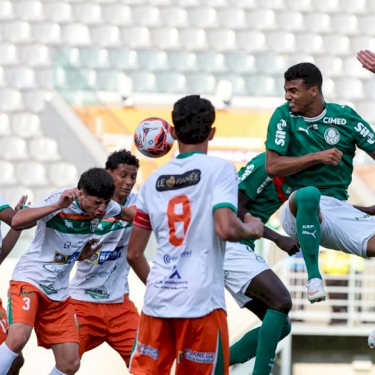 Naviraiense perde para o Palmeiras e cai na Copa do Brasil Sub-20