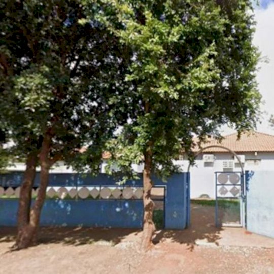 Mãe precisa de laudo para filha e não consegue atendimento por horário reduzido no Cras São Conrado