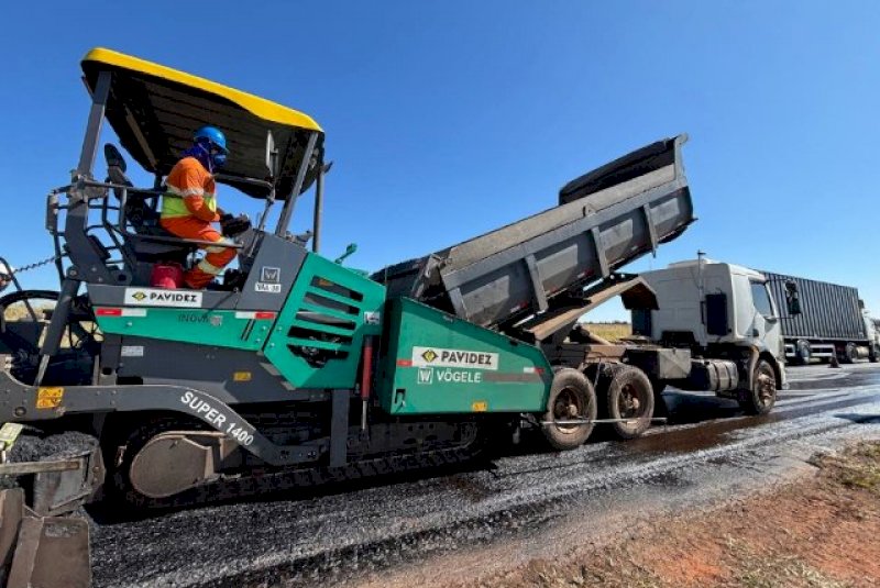 Obras na BR-163 alteram tr&acirc;nsito e exigem aten&ccedil;&atilde;o de motoristas em MS