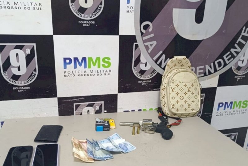 Comemoração após jogo termina com motociclista preso armado em Dourados