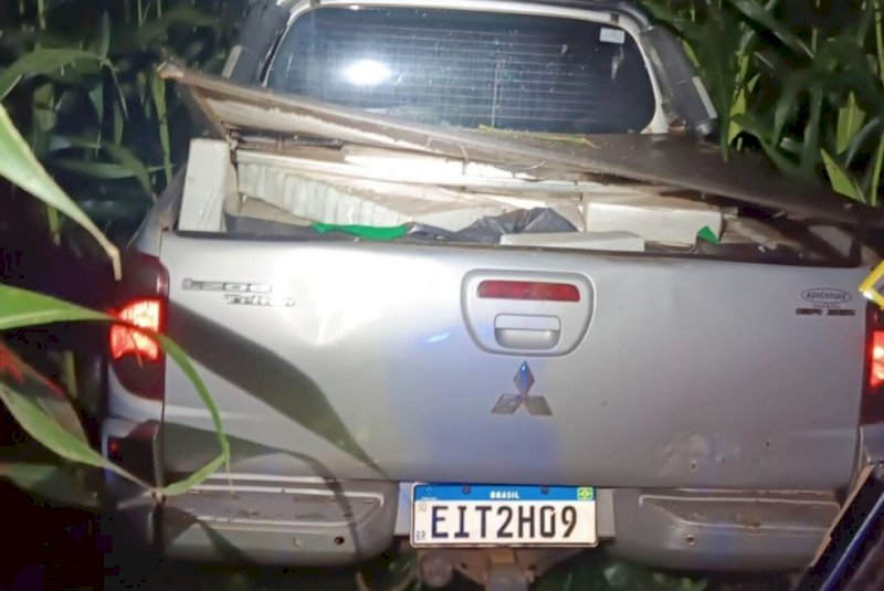 Após perseguição, motorista abandona veículo com 1,5 tonelada de maconha em milharal