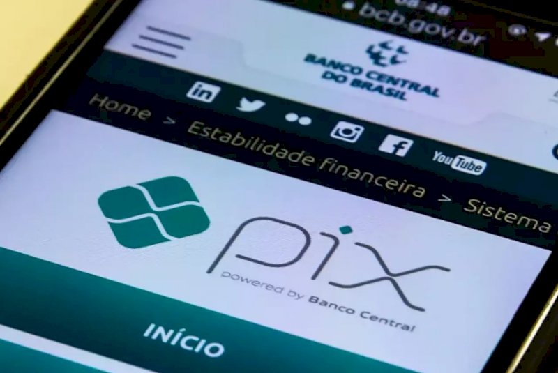 Pix por aproximação passa a mostrar saldo antes do pagamento