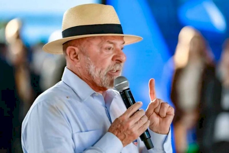 Lula defende soberania na véspera de tarifaço: 'Brasil não se entrega'
