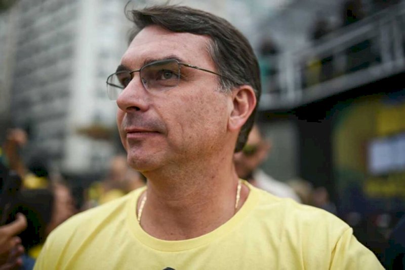 Tereza Cristina e Damares Alves esvaziam encontro de Flávio com Mulheres