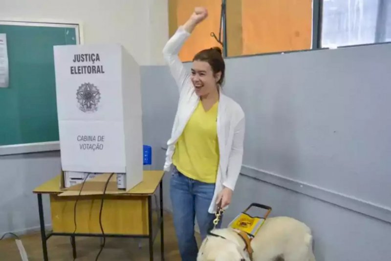 Brasil tem quase 2 milhões de eleitores com deficiência, aponta TSE