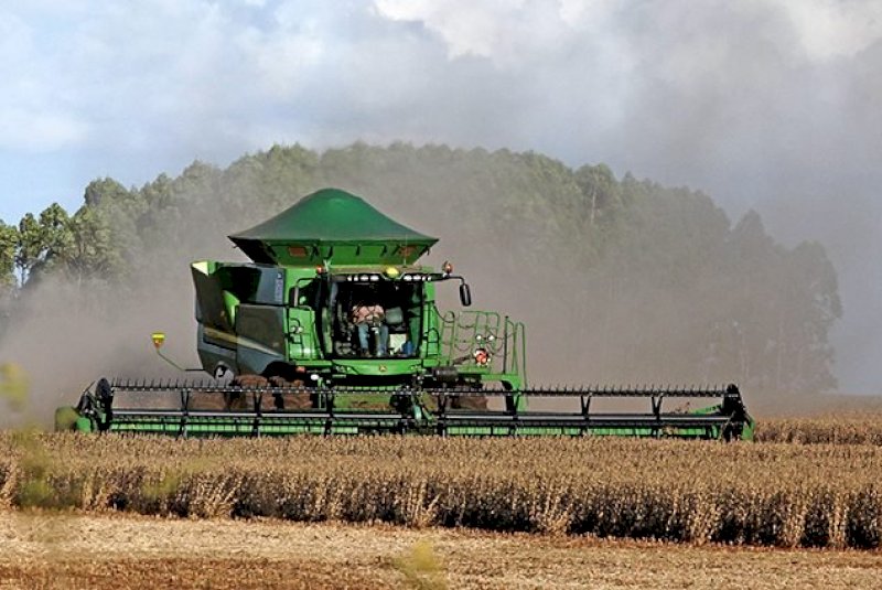 Selic alta no agro: como os juros afetam crédito e margem