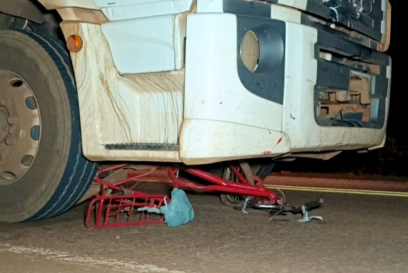 Dourados - Ciclista morre atropelada por caminhão no anel viário