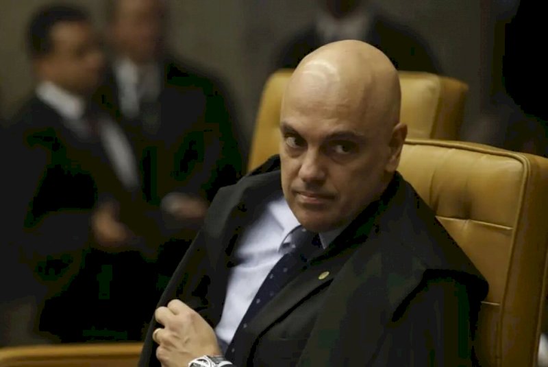 STF dá 48h para tribunais explicarem pagamentos acima do limite a juiz