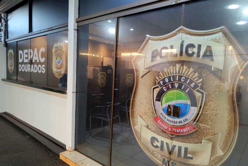 Jovem é preso após furtar três peças de carne em supermercado de Dourados