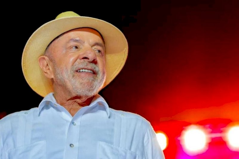 Lula escala dois ministros para o acompanharem no Jornal Nacional