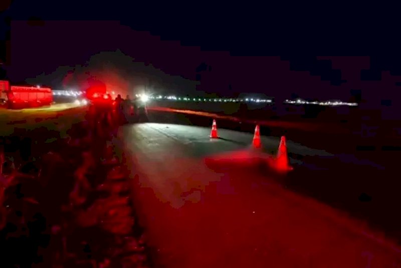 Homem morre atropelado por carreta enquanto caminhava