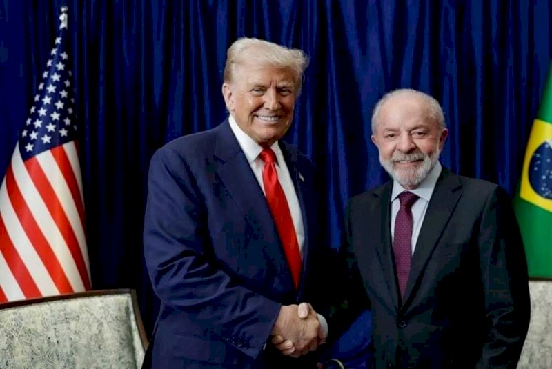 Trump diz que 'Arco do Triunfo dos EUA' terá drones, atiradores de elite e depósito de munição