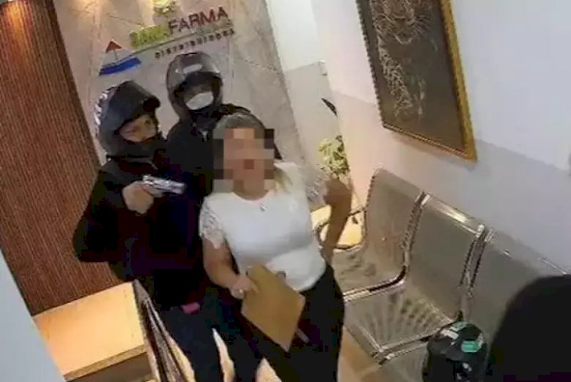 Dupla rende funcionários de farmácia e acaba presa durante fuga