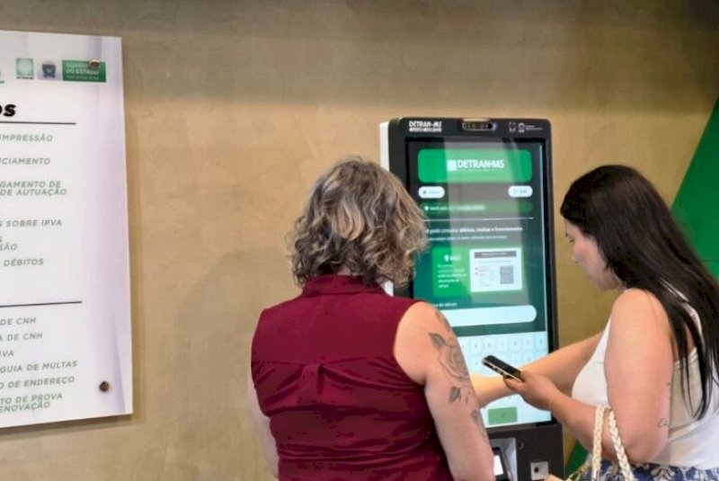 Nova geração de totens do Detran-MS permite parcelar débitos e emitir guias