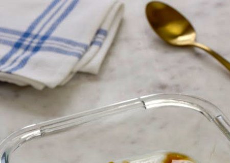 Lanches: Iogurte com granola e fruta fresca