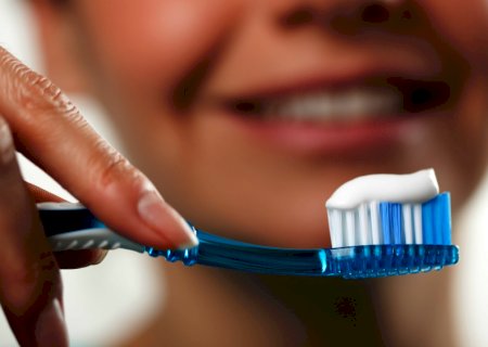 5 cuidados básicos que você deve ter com sua escova de dentes - Fortíssima