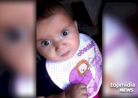 Mãe corre contra o tempo para realizar cirurgia de correção do crânio da filha