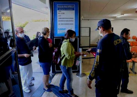 De gar&ccedil;om a nutricionista, Funsat oferece 272 vagas nesta quinta-feira