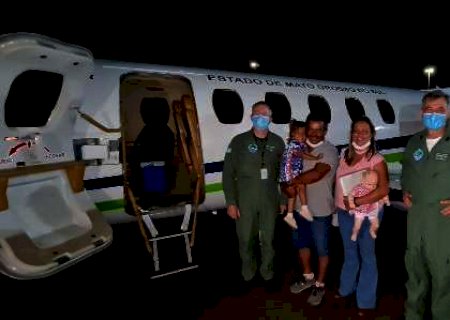 Aos 4 anos, Alice vai de avi&atilde;o at&eacute; SP por transplante que 'ganhou' no Natal