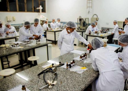 MEC avalia curso de Farmácia da UNIGRAN como o melhor do Centro-Oeste