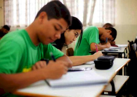 Na rede estadual, aulas come&ccedil;am em fevereiro, ainda no sistema 100% digital