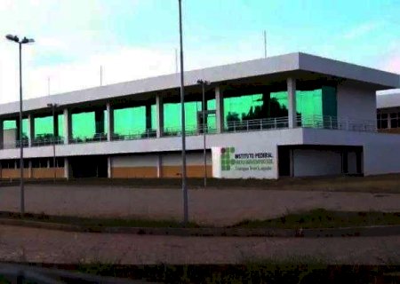 Especialização gratuita para professores tem 400 vagas em 5 cidades