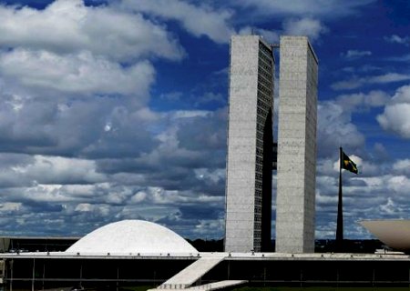 Projeto concede incentivo fiscal para quem patrocinar cirurgias no SUS