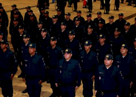 Governador autoriza formação por antiguidade de quase mil cabos na PM e Bombeiros