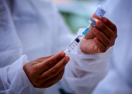 OMS autoriza uso emergencial da vacina de Oxford
