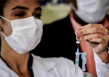 Em um mês, apenas 9 cidades de MS atingem meta de vacinação de profissionais de Saúde
