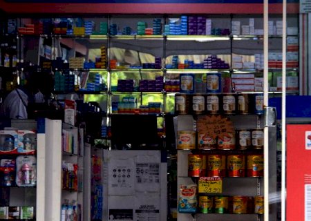 Remédios ficam 4,88% mais caros; medida prejudica os mais pobres