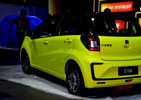 Compacto elétrico da Volkswagen-JAC chega ao País em outubro, eis o E10X