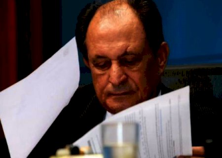 Zé Teixeira solicita aparelho de Tomografia para Itaporã