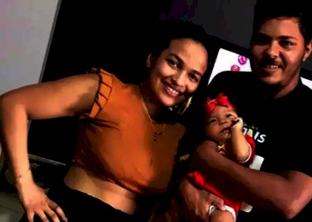Correndo risco de beb&ecirc; perder a vis&atilde;o, pais fazem rifa para pagar cirurgia