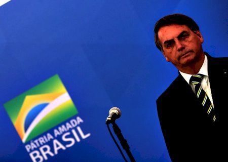 Bolsonaro diz que Brasil será autossuficiente na produção de vacinas