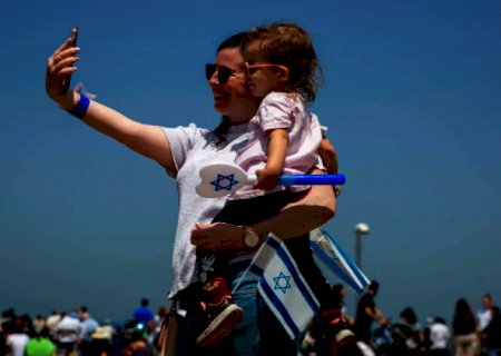 Dá vontade né? Israel suspenderá uso de máscaras ao ar livre