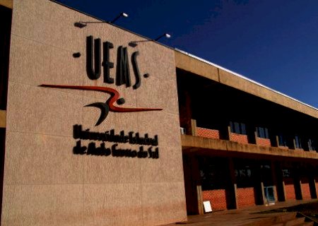 Aprovados em vestibular de medicina da UEMS têm dois dias para fazer a matrícula