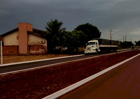 Céu claro, tempo firme e calor predominam em MS neste sábado
