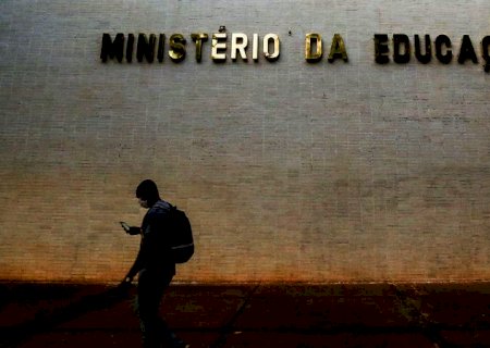 Governo libera R$ 2,61 bilhões para universidades federais