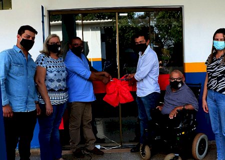 Escola ganha nova biblioteca com recursos destinados por Marçal Filho
